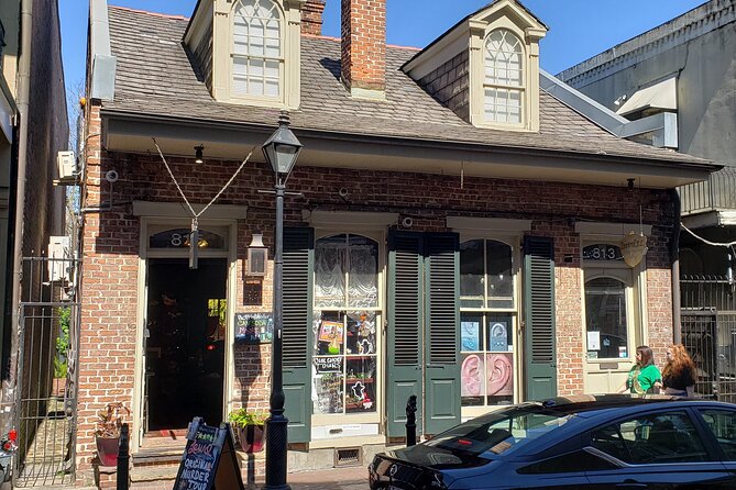New Orleans Pestilence, Pandemic and Plague Tour - What to Wear and Bring for a Comfortable 2 Hours