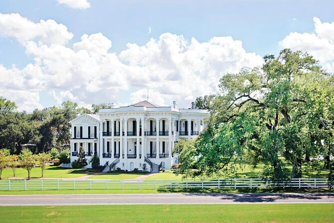 New Orleans Plantation Tour with Transportation - What the guides do that makes the history land