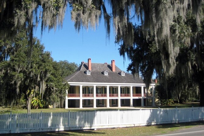 New Orleans Plantation Tour with Transportation - Oak Alley: live oaks, steamboat nicknames, and a mansion from 1839