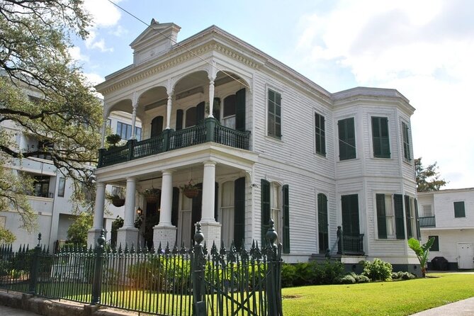 New Orleans Private Custom City Tour with St. Louis Cemetery No 3 - City Park’s Grand Oaks: A Short Stop That Breaks Up the Day