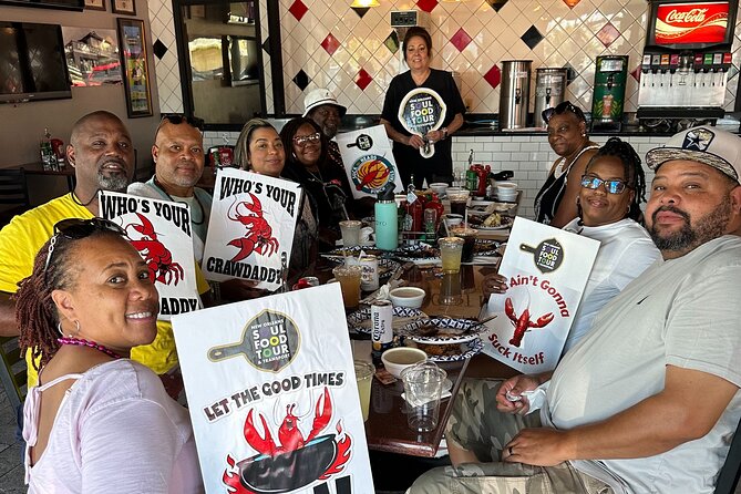 New Orleans Soul Food Tour with Hotel Pickup and Drinks - What’s Included on the Bus: Beer, Wine, Water, and a Souvenir