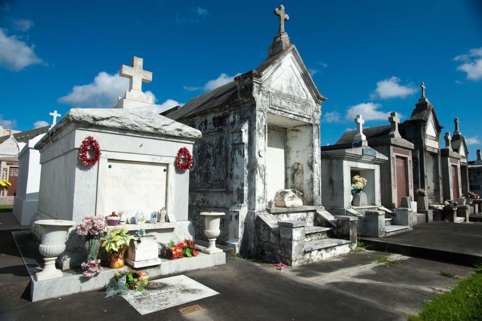 New Orleans: St. Louis Cemetery #3 Guided Walking Tour - Practical tips so your visit stays comfortable and respectful
