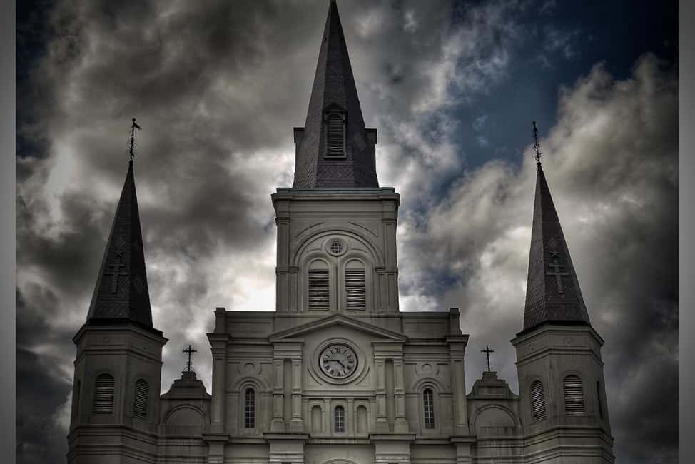 New Orleans: Vampires, Voodoo, and Ghosts Tour - Old Ursuline Convent: when a building becomes a legend