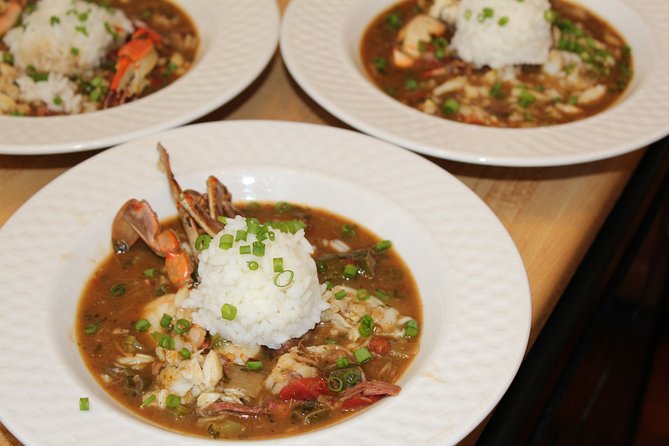NOLA Carte Food Tour: 300 Years of Flavor in the French Quarter - Meeting at 630 St Peter: quick start, easy end