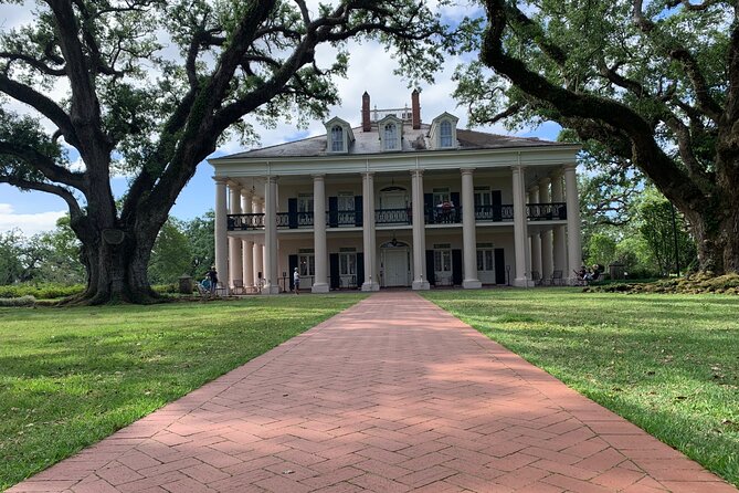 Oak Alley Plantation Admission with Tour and Transportation - Price and what you get for $79 per person