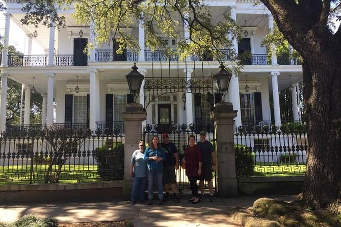 Private Garden District Walking Tour With Lafayette Cemetery No 1 - Guide Quality Makes or Breaks a Walking Tour