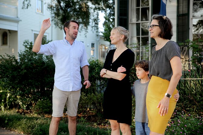 Private Garden District Walking Tour - Where you meet on St Charles Ave and why it matters