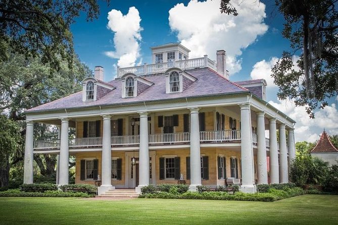 Private Louisiana Plantations Tour with Gourmet Lunch from New Orleans - San Francisco Plantation: gingerbread trim, hand-painted ceilings, and Creole stories
