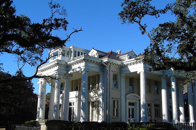 Private New Orleans Historical Sightseeing Tour with Hotel Pickup - Entering New Orleans with a plan: French Quarter architecture and river views