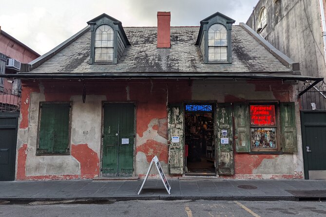 Self-Guided Walking Tour French Quarter In New Orleans - Stop 3: Café du Monde and the beignets origin story