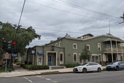 Self Guided Walking Tour of New Orleans' Historic Garden District - Briggs-Staub House and the Opera Guild Home: Architecture With Movie Cred