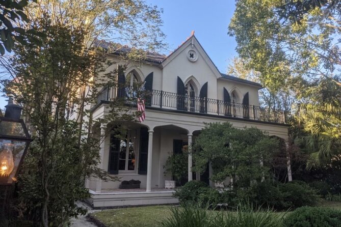 Self Guided Walking Tour of New Orleans' Historic Garden District - Seven Sisters Lore: The Myth You’ll Hear, and Why It Matters