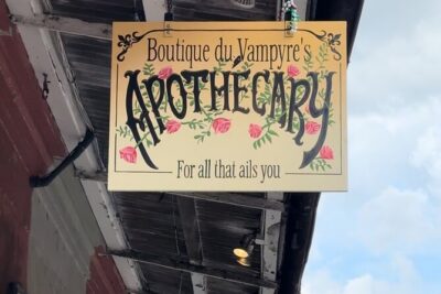 Sip and Saunter: Daytime Cocktail Tour - Coffee, pastries, and the first taste of the Quarter