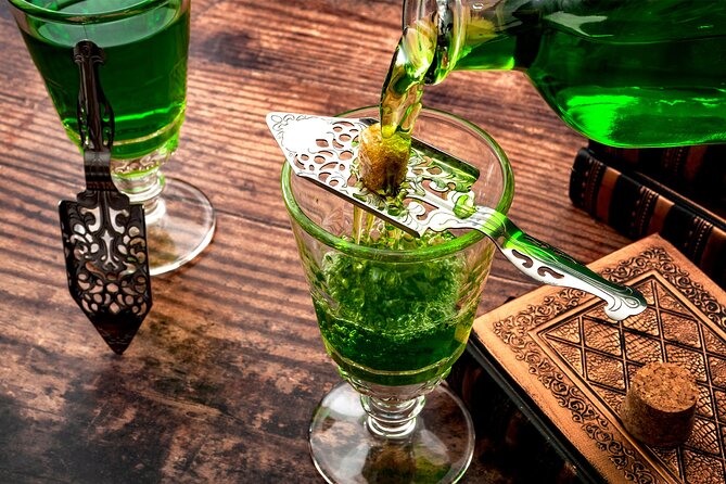 Sip and Saunter: Daytime Cocktail Tour - Cocktails, spirits, and non-alcoholic sips (21+ rules included)