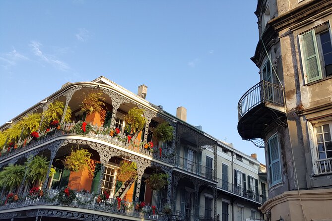 Small Group Local's Guide to the French Quarter Tour - The French Quarter Walk: It’s More Than a Straight Line