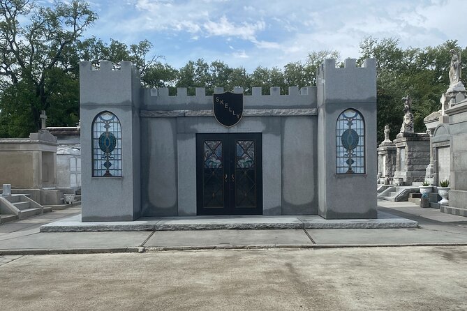 St. Louis Cemetery No. 3 Walking Tour by Save Our Cemeteries - Why a non-profit guided walk is better value than a casual stroll