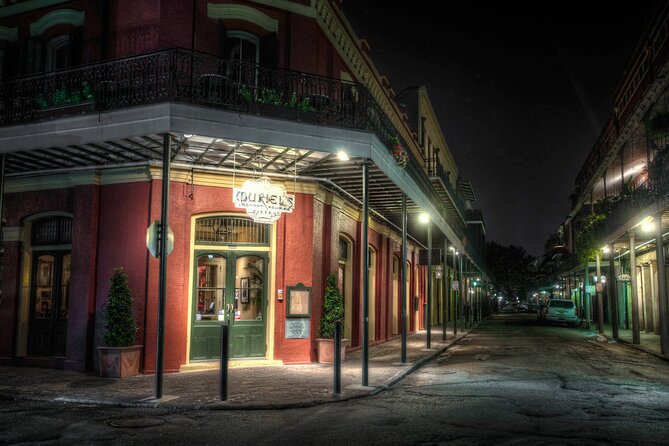 The New Orleans Dark Side Tour - How the Walking Pace Works (and Why Bars Can Slow It Down)