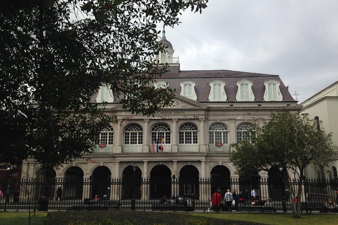 The New Orleans Five in One Extravaganza Tour - Vampires, Paranormal Activity, and Trying the Ghost-Hunting Gear