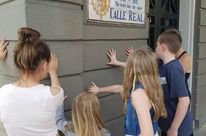 Twilight Tour- Hauntings for Tweens (8 - 12 y.o.) - Stop 3: Gallier House Mourning Rituals and Haunted Antiques You Can Handle